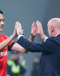 进攻万花筒、防守万人捅？上海海港4比2云南玉昆，又一场典型的穆式胜利！