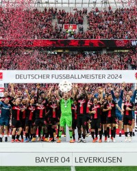 赫拉德茨基发文告别勒沃库森：我永远会是你们中的一份子